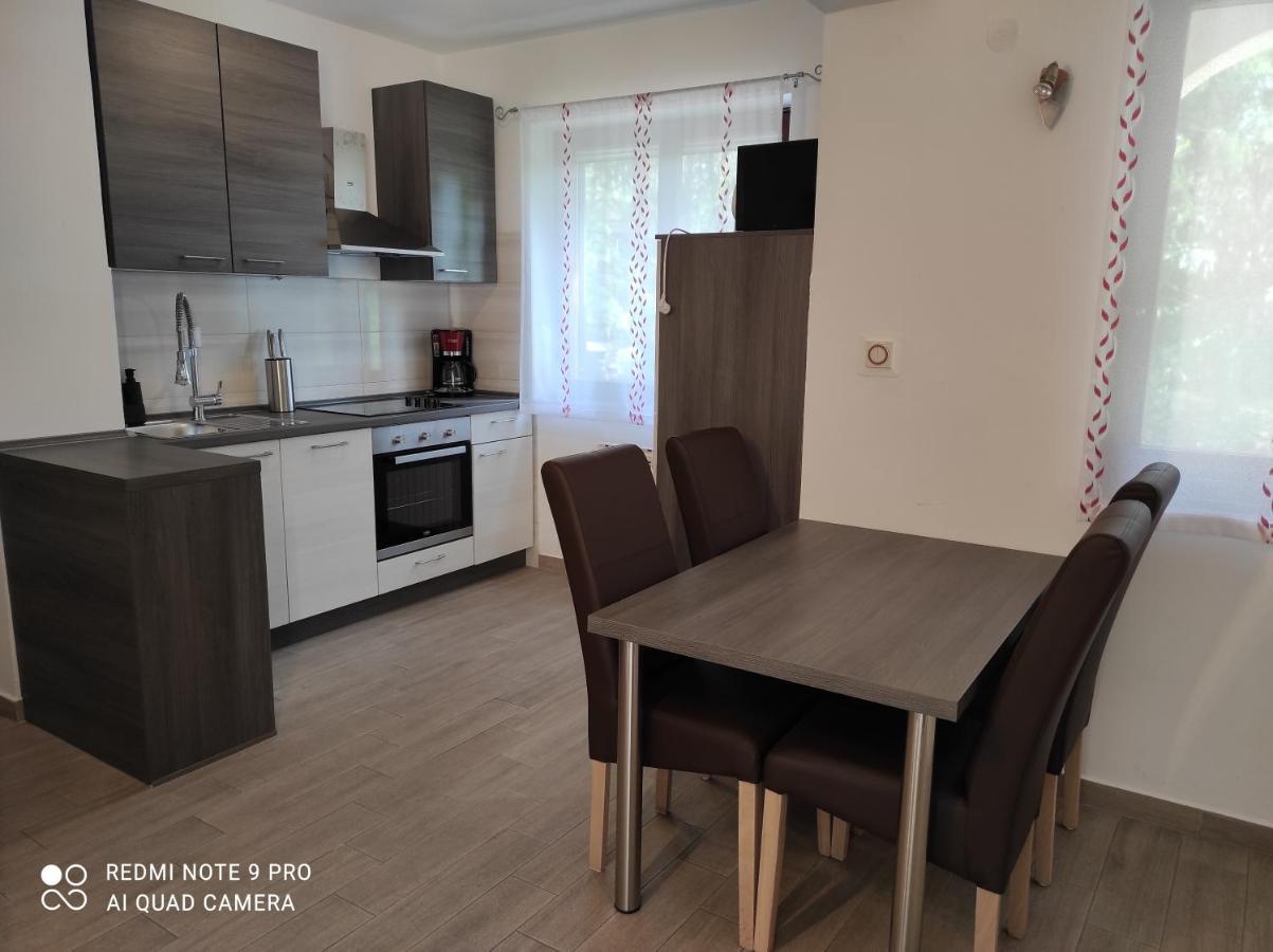Apartment Tominovic โอปาติยา ภายนอก รูปภาพ
